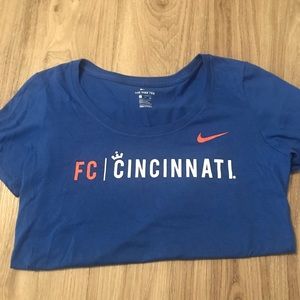 NWOT • Nike Womens Scoop Neck FC Cincinnati Tee